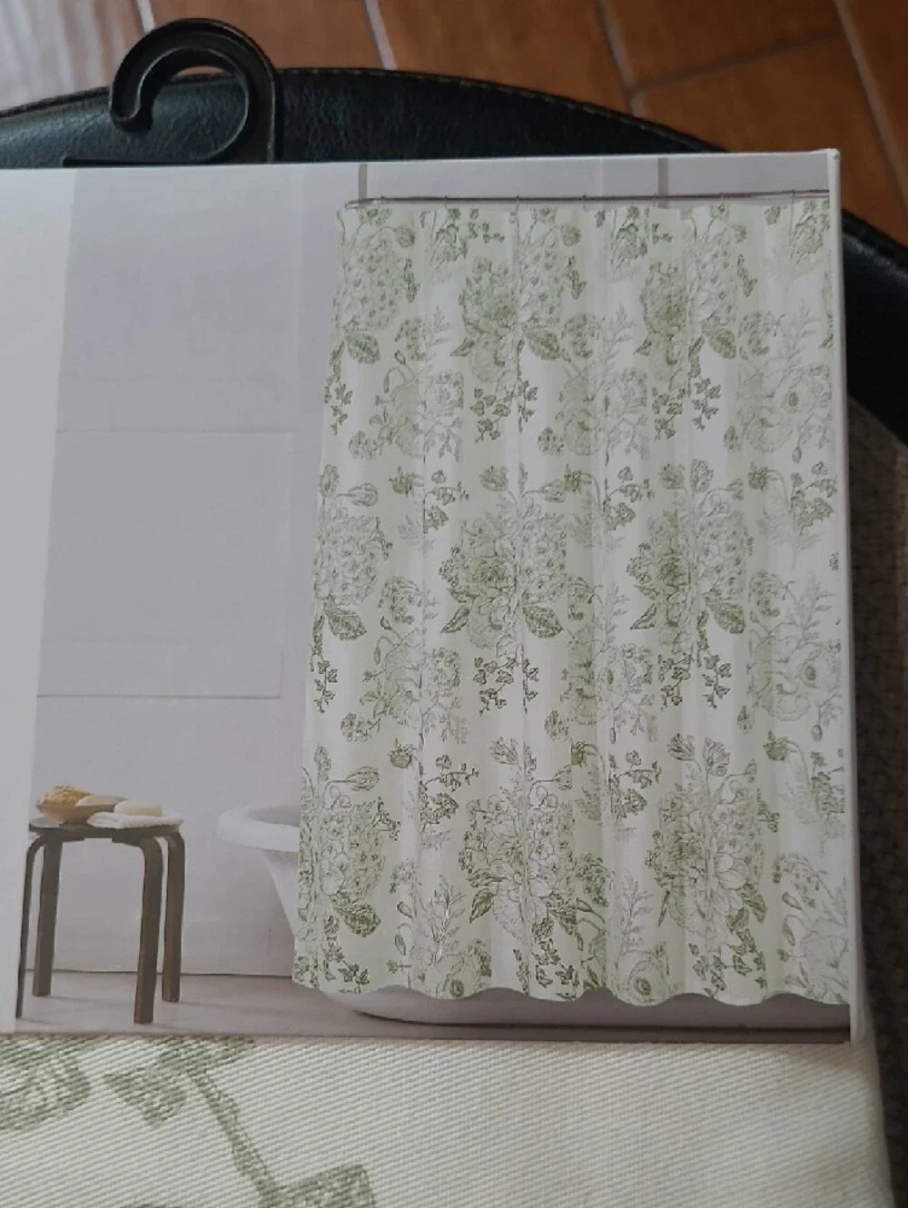 Beau Monde Floral Vine Shower Curtain